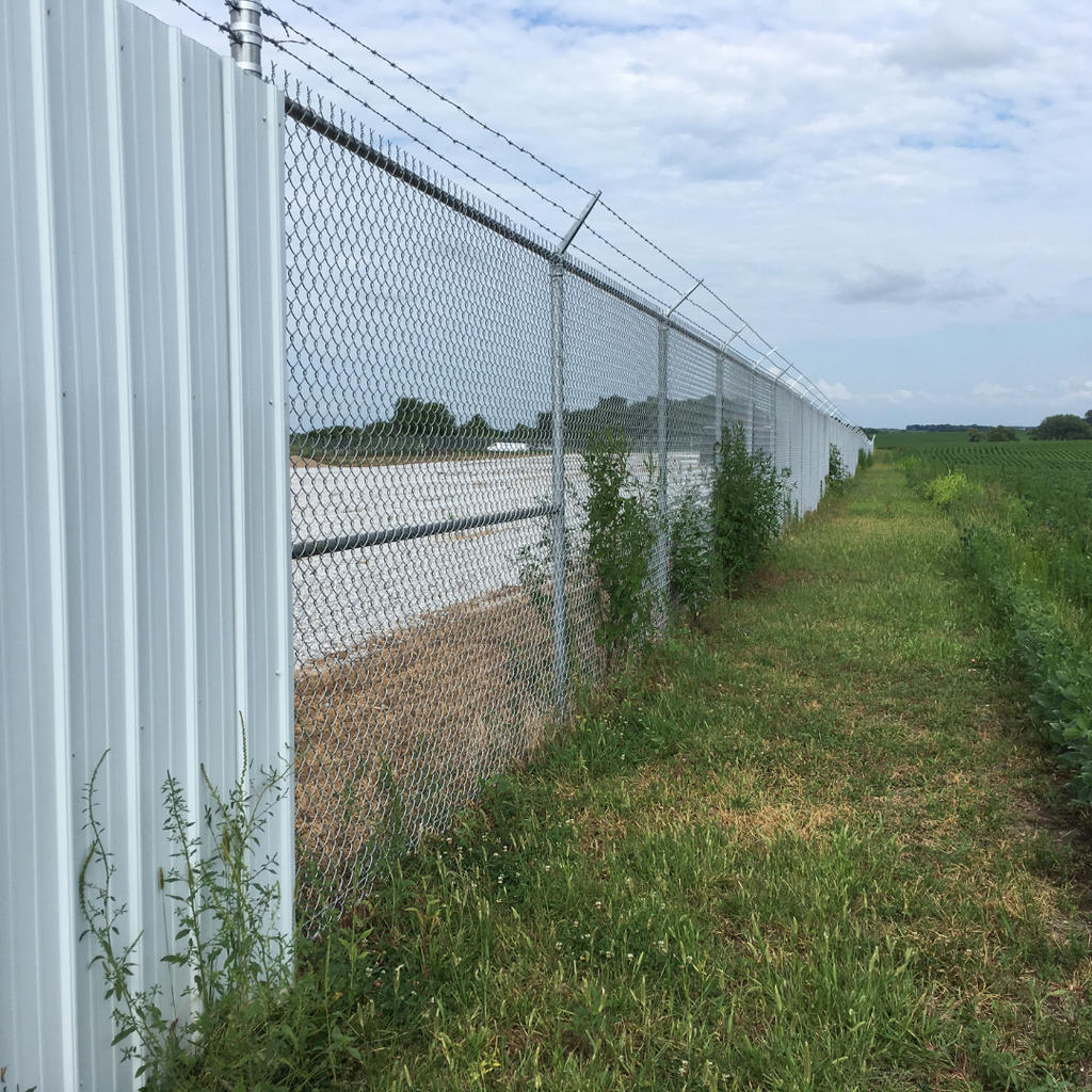 4 strand barbed wire fence on sale
