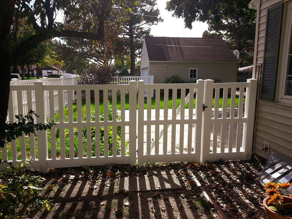 [150 Feet Of Fence] 4' Tall Closed Picket K17 Vinyl Complete Fence Pa