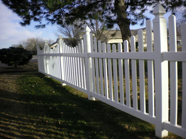 Vinyl Underscallop Fences
