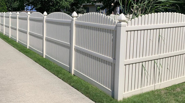Vinyl Overscallop Fences
